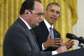 French President Francois Hollande (L) addresses a joint news conference with U.S. President Barack Obama in the East Room of the White House in Washington November 24, 2015.  REUTERS/Jonathan Ernst