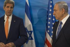 Israeli Prime Minister Benjamin Netanyahu (R) meets with US Secretary of State John Kerry (L) at Netanyahu's office in Jerusalem, Israel, 24 November 2015, ahead of Kerry meeting in Ramallah with the Palestinian National Authority President Mahmoud Abbas. Kerry is on his first visit to Israel and the West Bank in 16 months from where he stayed away since peace negotiations sponsored by the US collapsed in April 2014. EPA/ATEF SAFADI/POOL POOL