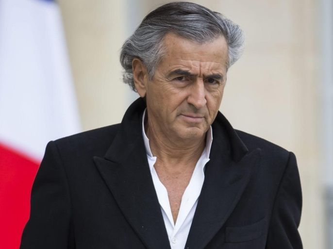 French philosopher Bernard Henri-Levi arrives for a meeting with French president Francois Hollande and an Iraqi Kurdish delegation at the Elysee Palace in Paris, France, 01 April 2015. Henri-Levi and the delegation met with the president to discuss the stability in the Kurdish-held region in Iraq as ongoing fighting with ISIS continues.