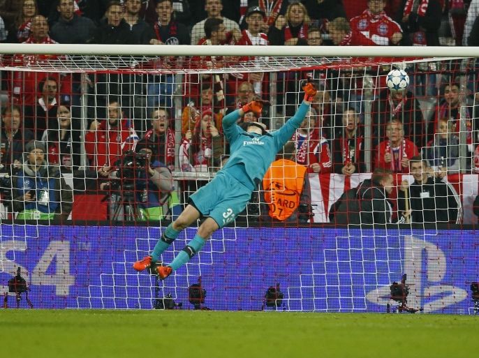 Football - Bayern Munich v Arsenal - UEFA Champions League Group Stage - Group F - Allianz Arena, Munich, Germany - 4/11/15 David Alaba scores the third goal for Bayern Munich Action Images via Reuters / John Sibley Livepic EDITORIAL USE ONLY.