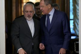 Russian Foreign Minister Sergey Lavrov, right, welcomes his Iranian counterpart Mohammad Javad Zarif during their meeting in Moscow, Russia, Monday, Aug. 17, 2015. The two are holding talks expected to focus on the implementation of the nuclear deal between Tehran and world powers, as well as international efforts to mediate the conflict in Syria. (AP Photo/Ivan Sekretarev)