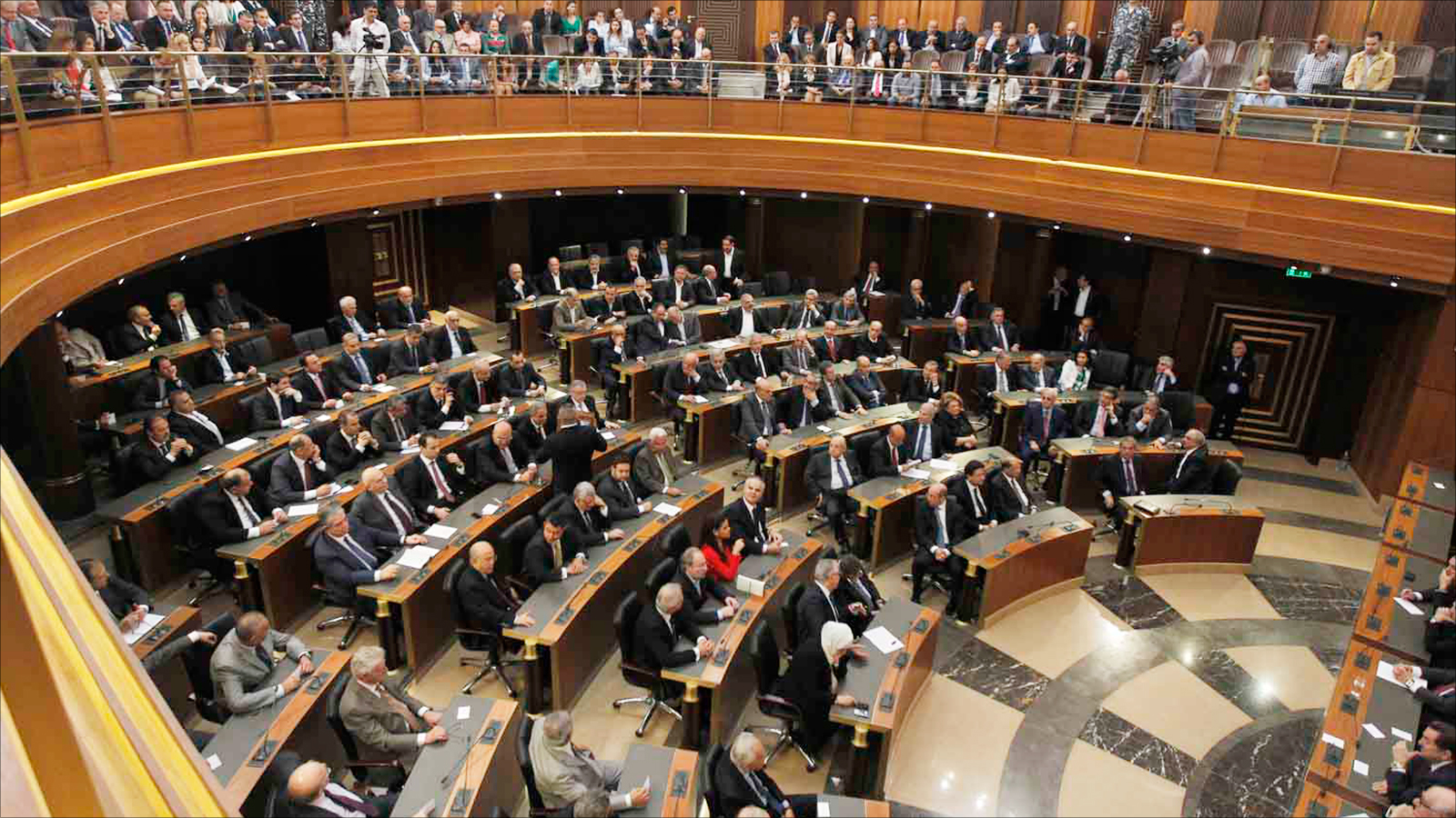 مجلس النواب اللبناني أخفق على مدار عام ونصف في التوافق على مرشح رئاسي (الجزيرة)