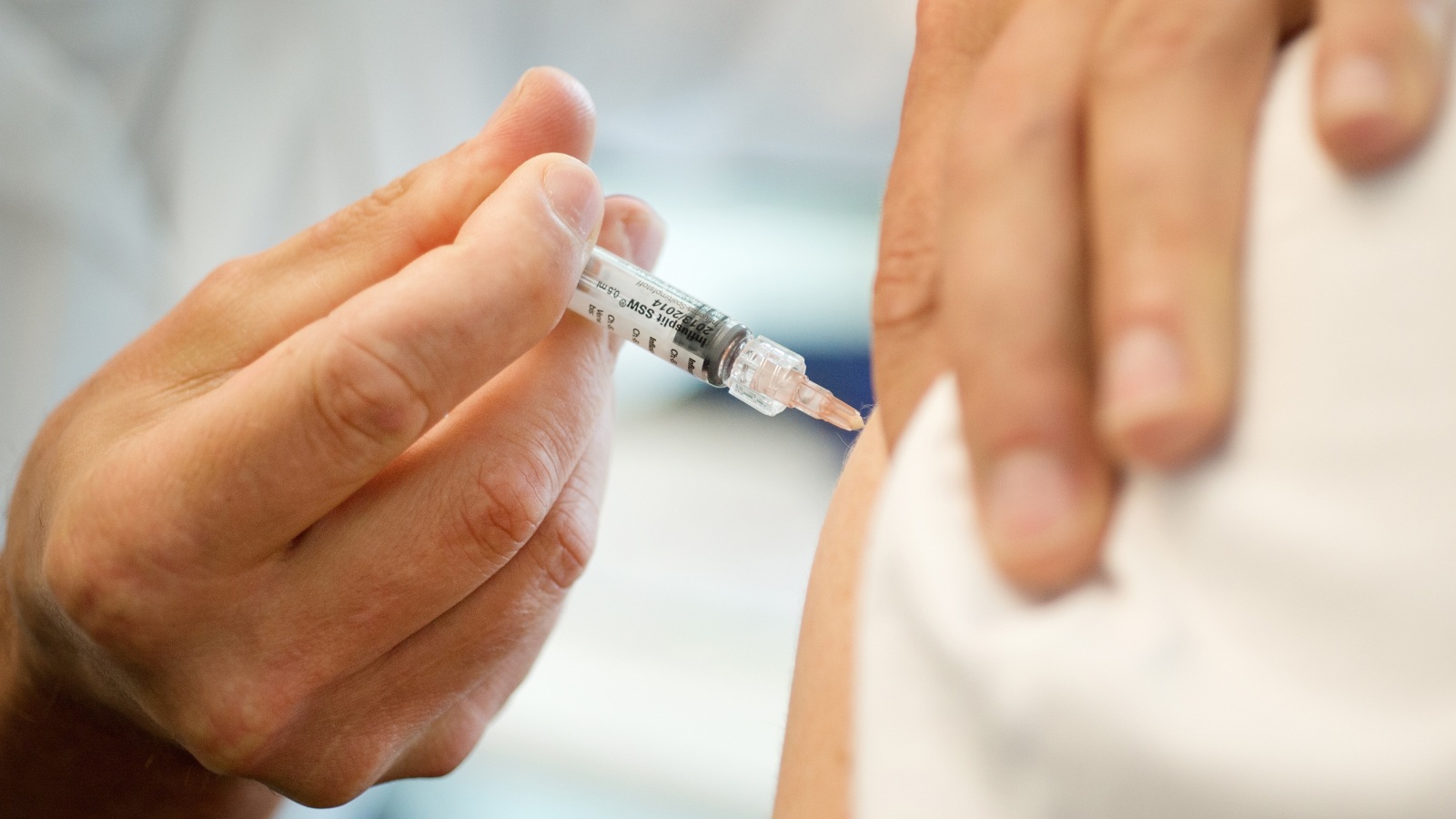 ‪الدريني نصح بأخذ التطعيم للإنفلونزا الموسمية كل عام خاصة للأشخاص الأكثر عرضة للمرض‬ (الألمانية)