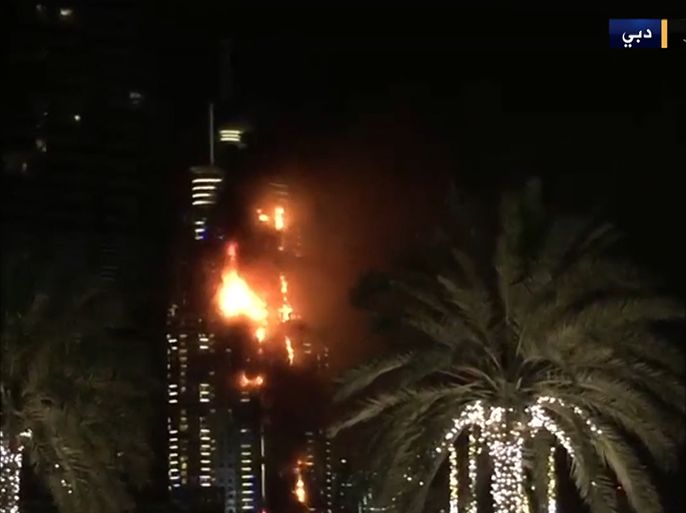 حريق في فندق العنوان المجاور لبرج خليفة