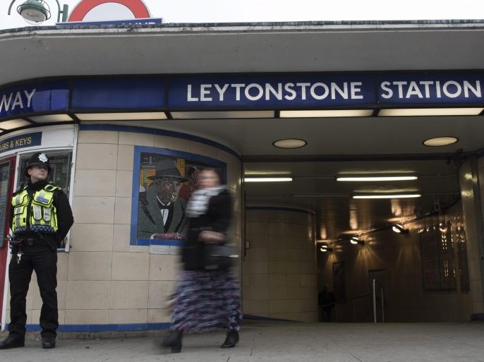 A London police officer stands outside the Leytonstone Underground station in London, Britain, 06 December 2015. Counter-terrorism officers are investigating the attack at Leytonstone station in east London after they tasered and arrested a suspect, who was 'reportedly threatening other people with a knife,' the Metropolitan Police said. Police have detained the man suspected of stabbing several people, seriously injuring one of them, at the subway station late 05 December and are treating the attack as a 'terrorist incident.'