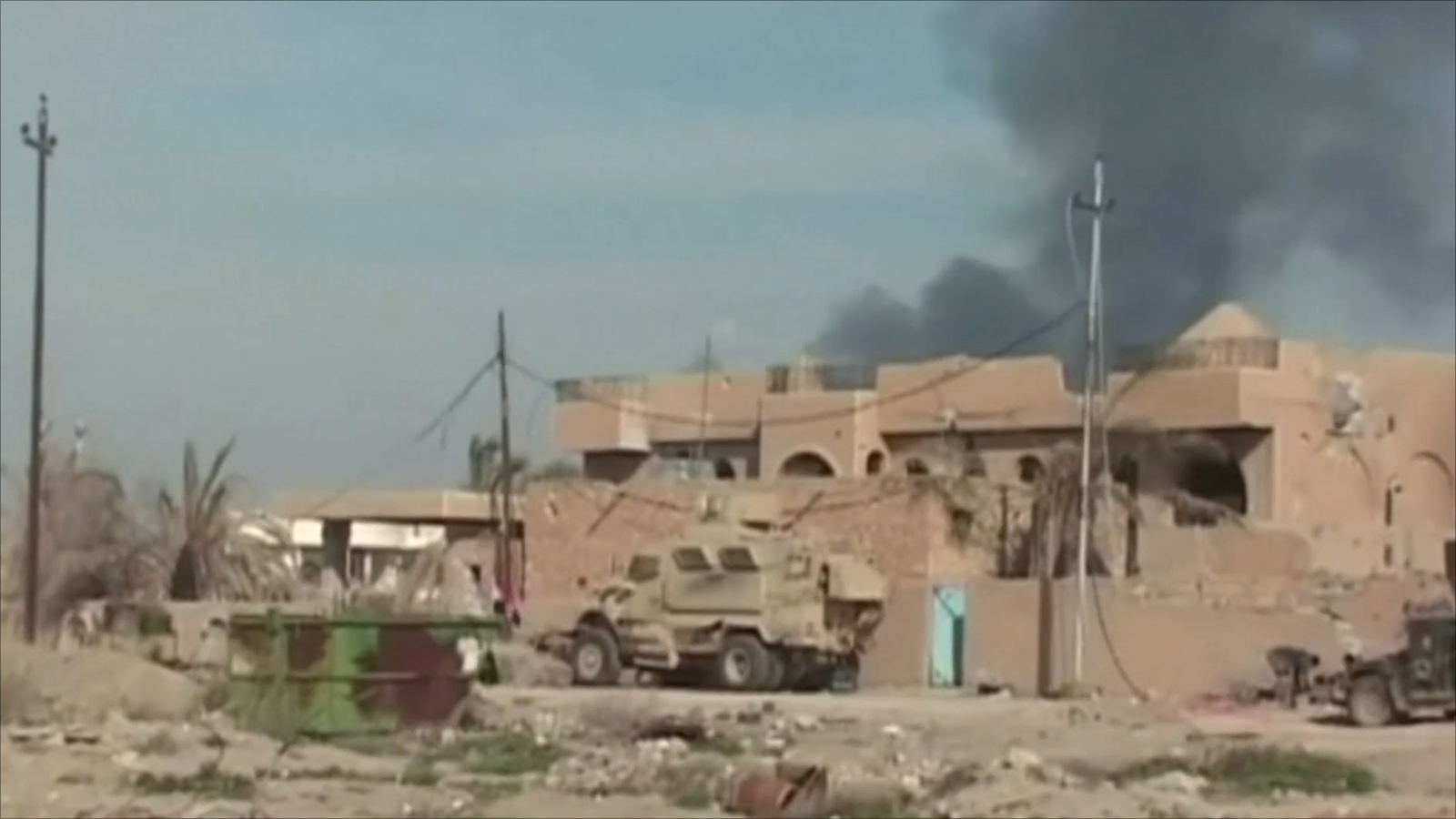 ‪القوات العراقية تعلن إكمال سيطرتها على المجمع الحكومي بالرمادي‬ (الجزيرة)