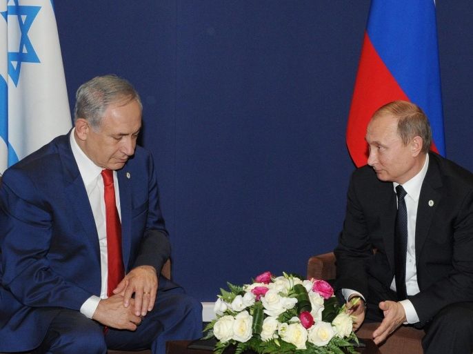 Israeli Prime Minister Benjamin Netanyahu (L) and Russian President Vladimir Putin (R) meet for a bilateral on the sidelines of the COP21 United Nations Climate Change Conference in Le Bourget, outside Paris, France, 30 November 2015. The 21st Conference of the Parties (COP21) held in Paris from 30 November to 11 December is aimed at reaching an international agreement to limit greenhouse gas emissions and curtail climate change. EPA/MIKHAIL KLIMENTYEV / SPUTNIK / KREMLIN POOL MANDATORY CREDIT