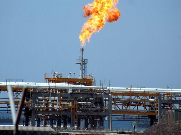 (FILE) A file picture dated 19 November 2008 shows a plant of Yemen's liquefied natural gas project at the Balhaf area in the southern Yemeni province of Shabwa. Reports state that Yemeni security forces on 02 June 2013 foiled an attempt by suspected members of the al-Qaeda militant group to blow up a natural gas terminal, the country's Defence Ministry said. Guards at the Belhaf gas terminal in the southern province of Shabwa fought off assailants in two cars, the ministry's 26 September news service said. The guards destroyed one of the cars and the militants in the second car fled, the report said. The natural gas pipeline from Yemen's remote tribal Mareb province has been sabotaged on numerous occasions, most often by tribesmen pursuing local grievances. The attacks have occurred regularly since a 2011 uprising that forced longtime leader Ali Abdullah Saleh from power.