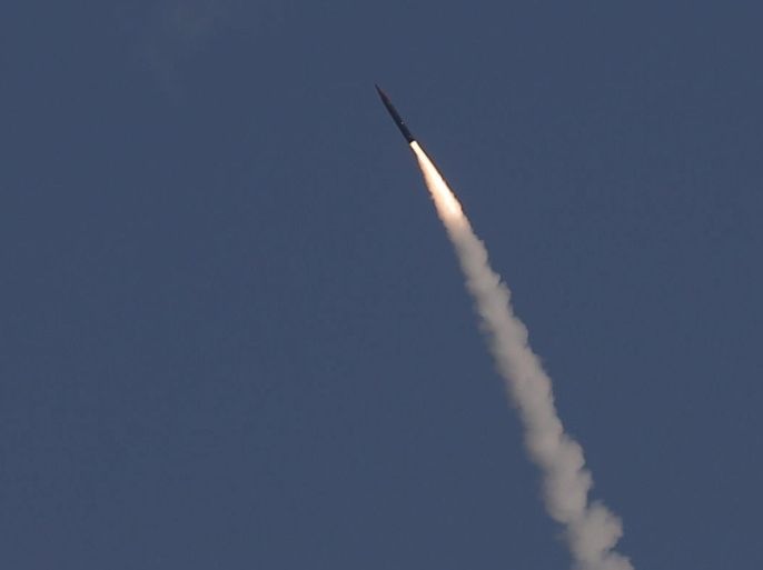 An "Arrow 3" ballistic missile interceptor is seen during its test launch near Ashdod December 10, 2015. Israel test-launched its "Arrow 3" ballistic missile interceptor on Thursday, the Defence Ministry said in a statement, adding that it would provide updates on the result of the live trial. REUTERS/Amir Cohen