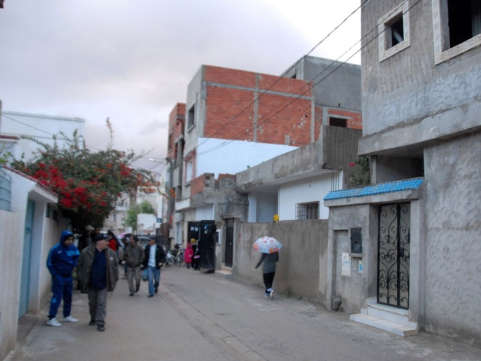 الشارع الذي نزل فيه حسام العبدلي بالمنيهلة (الجزيرة)