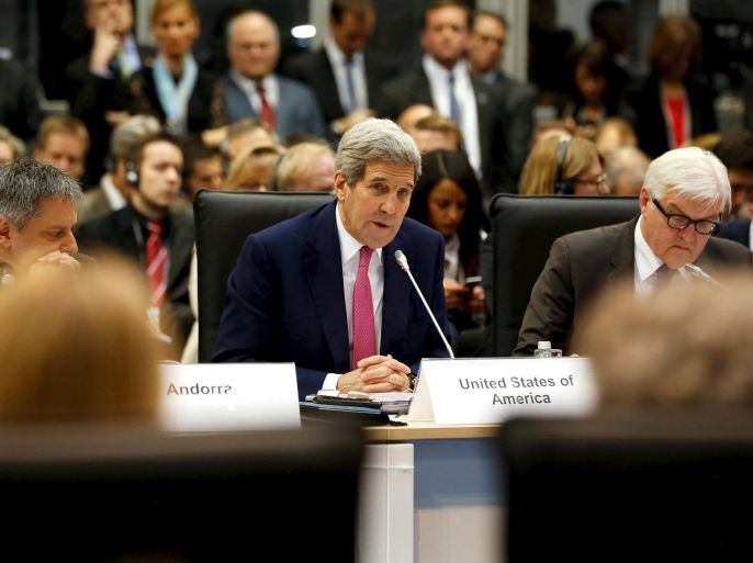 U.S. Secretary of State John Kerry (C) delivers remarks to the OSCE Ministerial Council meeting in Belgrade, Serbia December 3, 2015. REUTERS/Jonathan Ernst