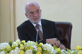 إبراهيم الجعفري وزير خارجية العراق في مؤتمر صحفي بالكويت