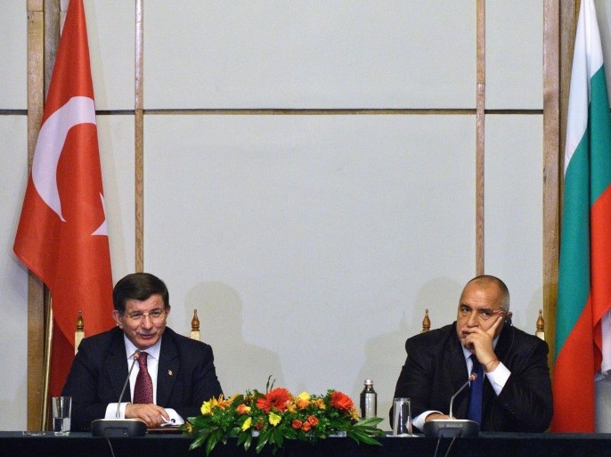The Turkish Prime Minister, Ahmet Davutoglu (L), speaks during a joint press conference with the Bulgarian Prime Minister, Boyko Borisov (R), in Sofia, Bulgaria 15 December 2015. The Turkish Prime Minister arrived for a one day working visit to Bulgaria. EPA/BULGARIAN GOVERNMENT PRESS OFFICE / HANDOUT