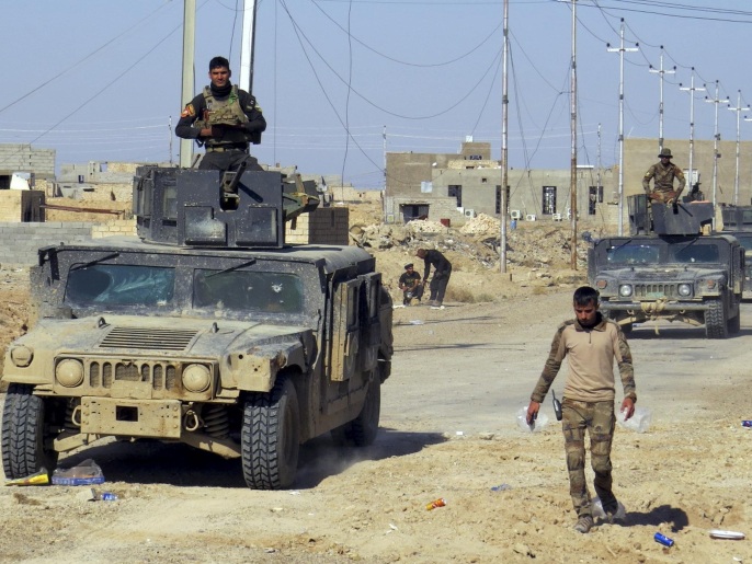 القوات العراقية تسعى لتحقيق تقدم على حساب تنظيم الدولة في الرمادي (أسوشيتد برس)
