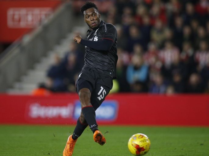 Football Soccer - Southampton v Liverpool - Capital One Cup Quarter Final - St Mary's Stadium - 2/12/15 Daniel Sturridge scores the second goal for Liverpool Action Images via Reuters / Andrew Couldridge Livepic EDITORIAL USE ONLY. No use with unauthorized audio, video, data, fixture lists, club/league logos or "live" services. Online in-match use limited to 45 images, no video emulation. No use in betting, games or single club/league/player publications. Please contact your account representative for further details.