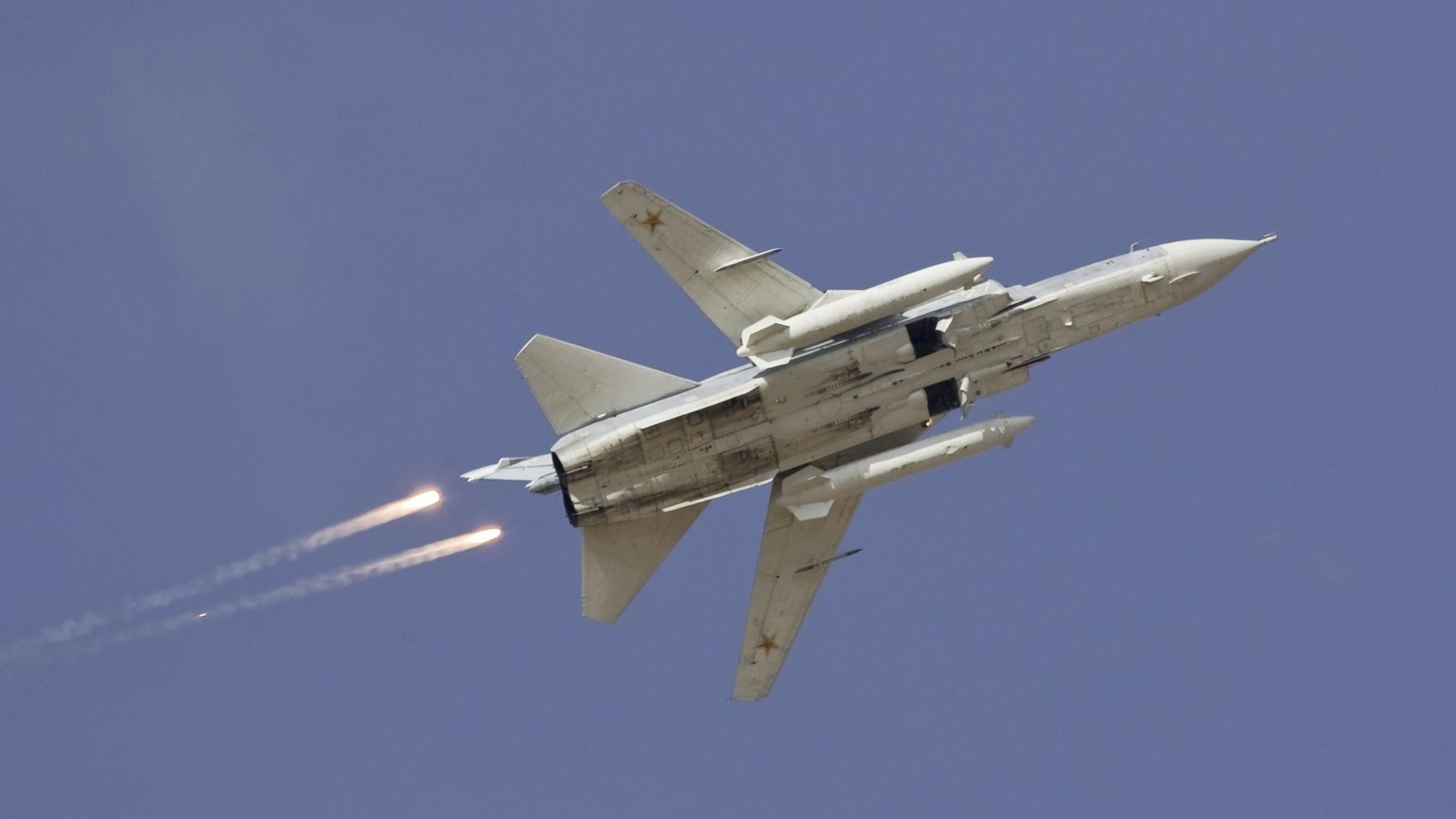 إسقاط تركيا طائرة سوخوي روسية على حدود سوريا زاد تدويل أزمة سوريا(رويترز)