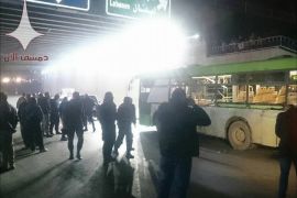 نشرت مواقع موالية للنظام السوري فيديو للحافلة التي استهدفت على طريق المزة بدمشق
