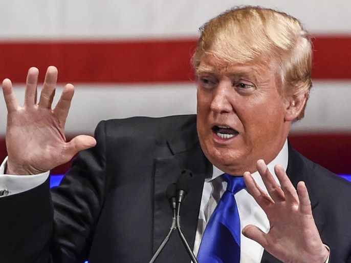 Businessman and Republican presidential candidate Donald Trump gestures as he speaks a special event to benefit veterans organizations at Drake University instead of participating in a Fox News debate in Des Moines, Iowa, USA, 28 January 2016. Trump pulled out of the debate over a dispute of who the moderators would be.