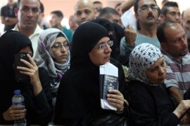 معاناة الفلسطينيين على معبر رفح مستمرة في انتظار أي حل ينهي هذه الأزمة