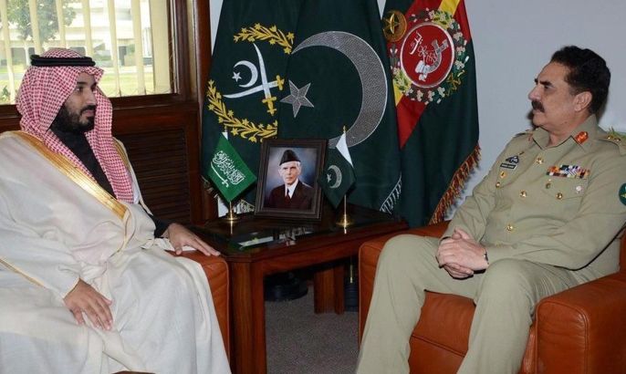 A handout picture released by the Pakistani military Inter Services Public Relations (ISPR) on 10 January 2016 shows Saudi Defense Minister Muhammad Bin Salman talks with Pakistan's Army Chief General Raheel Shareef in Rawalpindi, Pakistan. Muhammad Bin Salman's visit was overshadowed by recent tensions between Sunni-majority Gulf states and Shiite Iran after the execution by Saudi Arabia on Saturday of a prominent Shiite cleric. In the statement, Pakistan's Prime Minister Nawaz Sharif has called for the peaceful resolution of differences in the interests of Muslim unity. EPA/ISPR / HANDOUT