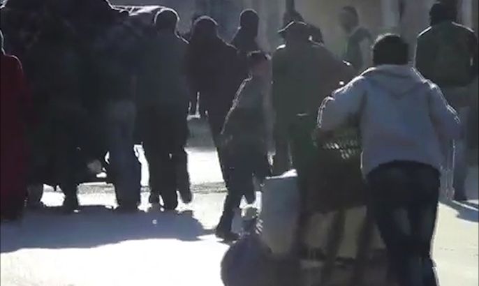 جانب من القصف والاشتباكات ونزوح الأهالي في معضمية الشام