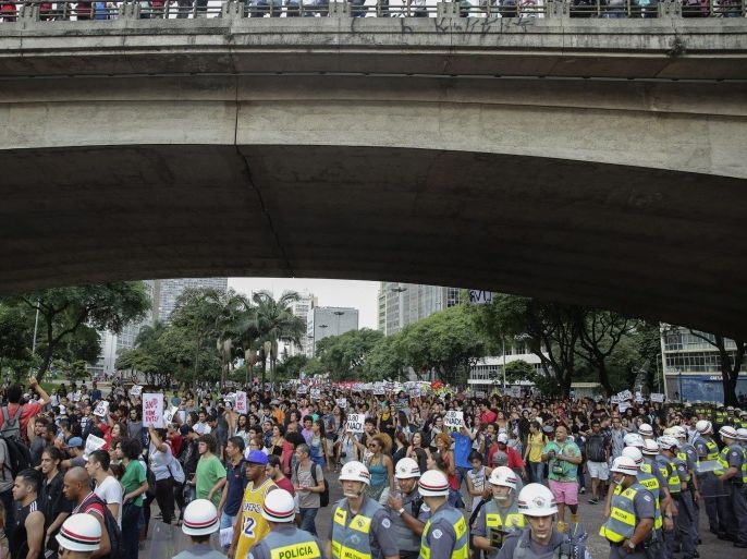 Demonstrators protest against the hike in bus fares in Sao Paulo, Brazil, 08 January 2016.