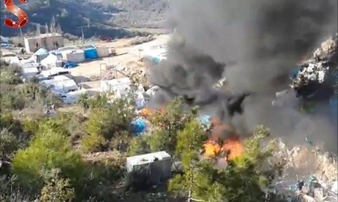 قوات النظام تقصف مخيمات النازحين بريف اللاذقية