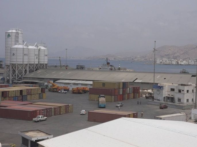 ميناء المكلا الواقع تحت سيطرة القاعدة - يونيو الماضي