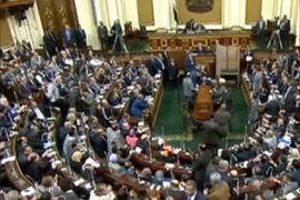 البرلمان المصري يقر أكثر من 300 قانون عقب الانقلاب