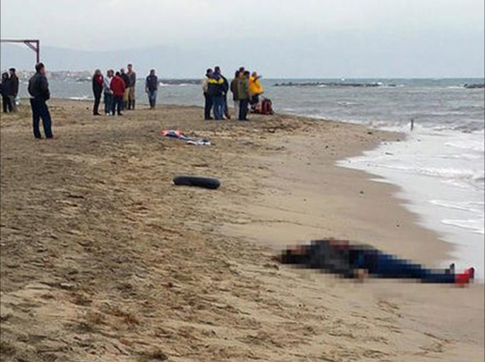 عشرات الجثث لأطفال ونساء لاجئين سوريين وُجدت ملقاة على سواحل ‫‏باليكسير‬