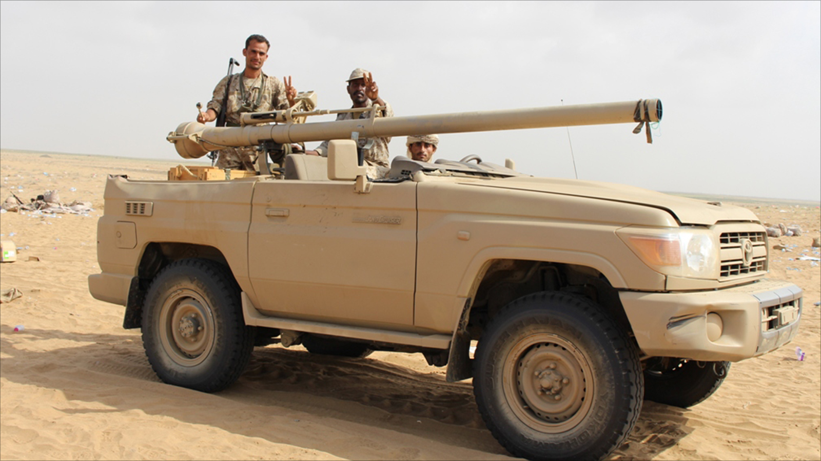 ‪قوات الجيش الوطني في منطقة ميدي بمحافظة حجة‬  (الجزيرة)