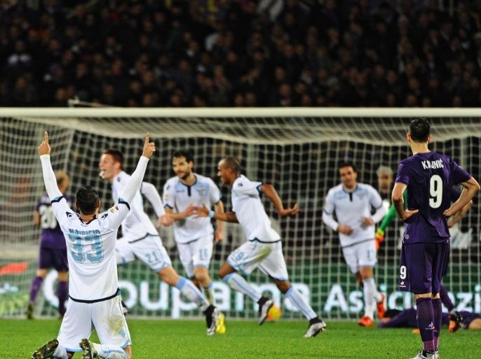 Lazio's players celebrate the 0-2 lead during the the Italian Serie A soccer match between ACF Fiorentina and SS Lazio at Artemio Franchi Stadium in Florence, Italy, 09 January 2016.