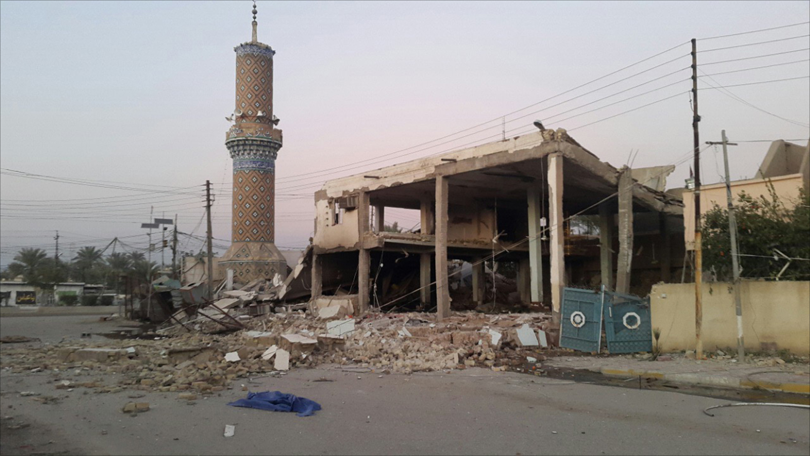 أحد المساجد التي استهدفتها المليشيات الشيعية بالمقدادية الاثنين (ناشطون)