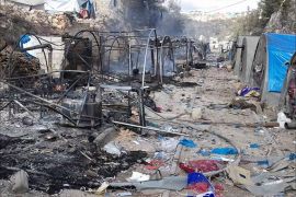 قصف روسي براجمات الصواريخ على المخيمات الحدودية بريف اللاذقية