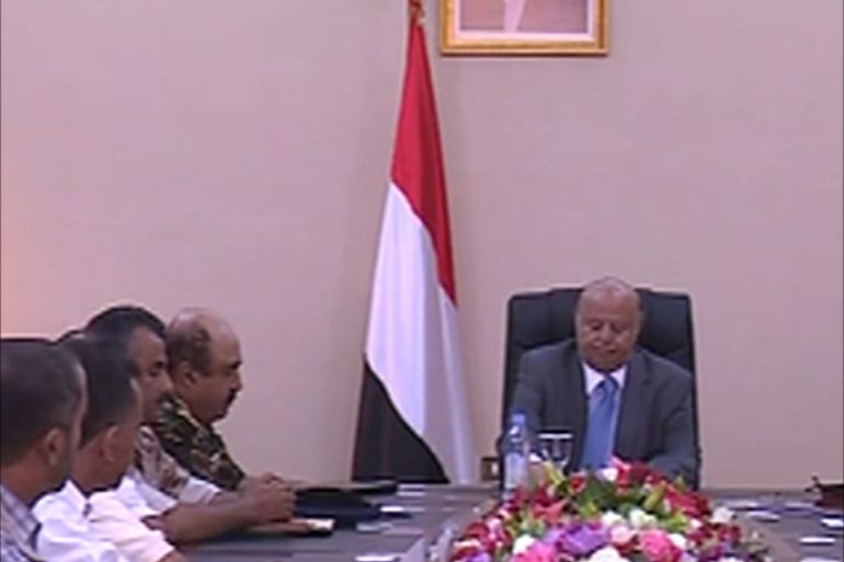 اجتماع الرئيس اليمني مع قيادات عدد من المحافظات اليمنية