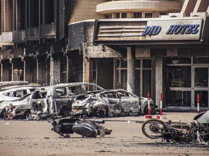 A general view of damaged vehicles from two car bombs outside the Splendid Hotel in Ouagadougou, Burkina Faso, 16 January 2016. According to media reports at least 23 people from 18 nationalities have been killed after Islamist militants attacked The Splendid Hotel frequented by many westeners in Burkina Faso. A joint operation by French and Burkina Faso forces freed many hostages. Al-Qaeda in the Islamic Maghreb (AQIM) has claimed responsibility.