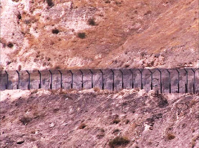 جدار أمني سابق مع الحدود الاسرائيلية