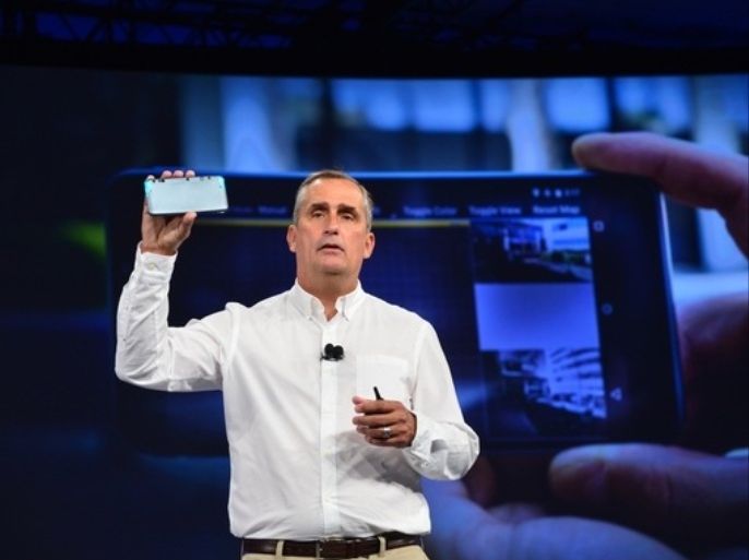 Intel CEO Brian Krzanich showing Intel reference smartphone with RealSense 3D camera (Intel)
