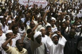 Muslim men shout during protest against Israel's military operation in Gaza Strip after Jumma prayer, in Khartoum July 18, 2014. REUTERS/Stringer (Sudan - Tags: CIVIL UNREST POLITICS RELIGION SOCIETY)