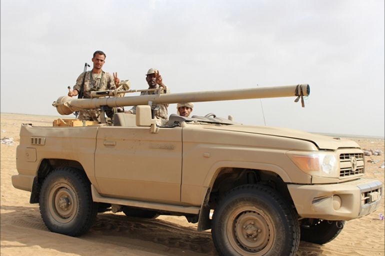 الصورة لسيارة تحمل سلاح ثقيل لقوات الجيش الوطني في منطقة ميدي.