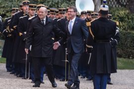 French Defense Minister Jean-Yves Le Drian (C-L),welcomes his US counterpart Ashton Carter (C-R) prior to their meeting in Paris, France, 20 January 2016. Defenses ministers from seven countries are meeting in Paris to intensify the fight against Islamic State group.