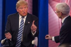 Republican presidential candidate Donald Trump (L) speaks to CNN anchor Anderson Cooper (R) at a CNN Town Hall in Columbia, South Carolina, USA, 18 February 2016. South Carolina will hold its Republican presidential primary on 20 February 2016.