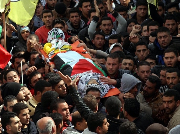 جنازة الشرطي الفلسطيني الذي أطلق النار على نود إسرائيليين شمال رام الله