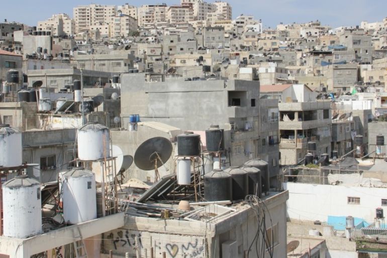 حي راس خميس يتداخل مع مخيم شعفاط شمال شرق القدس