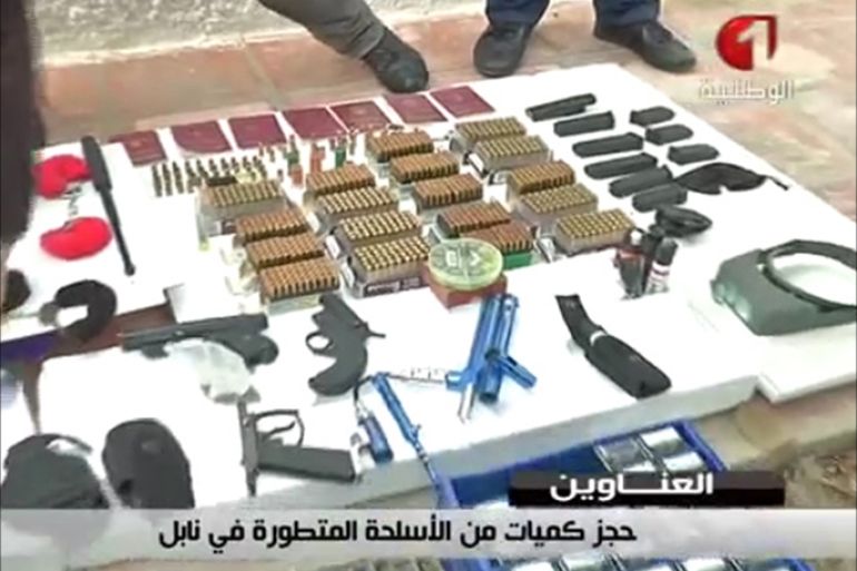 صورة لأسلحة ضبطتها الجمارك التونسية