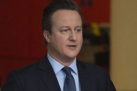 British Prime Minister David Cameron leaves the BBC Studios after appearing on the 'Andrew Marr Show' in London, Britain, 21 February 2016. Cameron on 20 February had urged voters to say 'Yes' in a historic referendum on whether Britain should remain a member of the European Union and announced the referendum to be held on 23 June 2016.