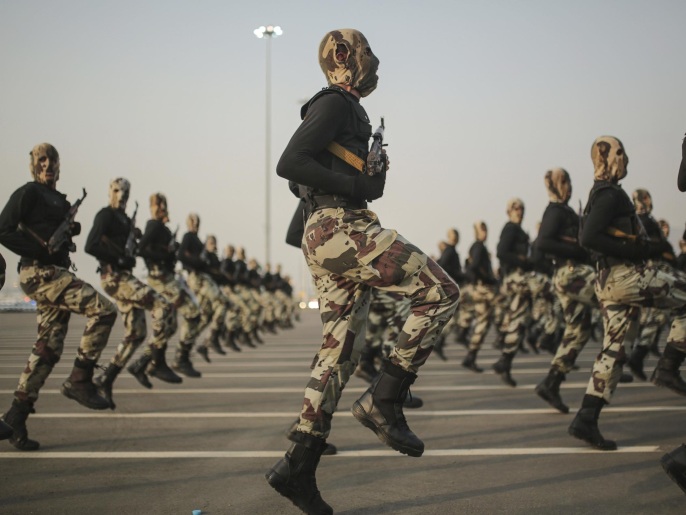 قوة سعودية أثناء أحد الاستعراضات العسكرية (أسوشيتد برس)