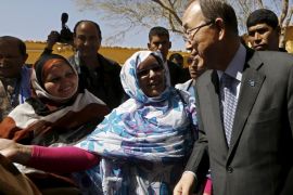 U.N. Secretary General Ban Ki-moon (L) listens to a member of the Sahrawi women's national union after his press conference at the Sahrawi Arab Democratic Republic presidential palace in Tindouf southern Algeria March 5, 2016. REUTERS/Zohra Bensemra
