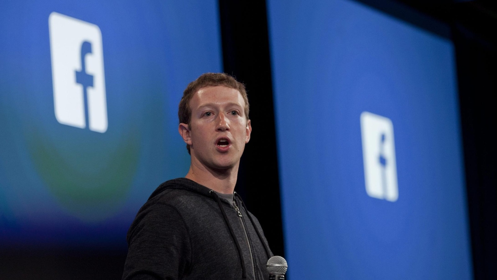 ‪مؤسس فيسبوك مارك زوكربيرغ زادت ثروته العام الماضي 11.2 مليار دولار‬ (الأوروبية)