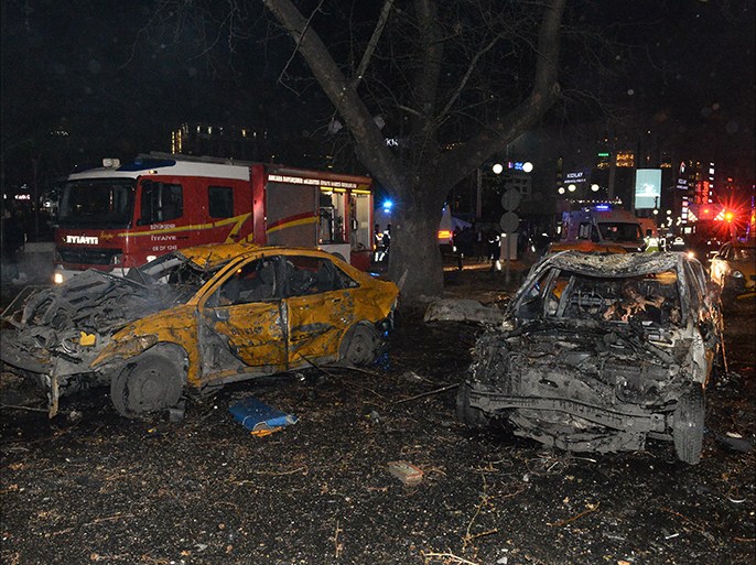epa05209865 A general view of the scene after an explosion in Ankara, Turkey, 13 March 2016. The exploison which happened near a crowded bus station caused a yet unclear number of casualties and many people were reported to have suffered injuries, according to local media. EPA/STR